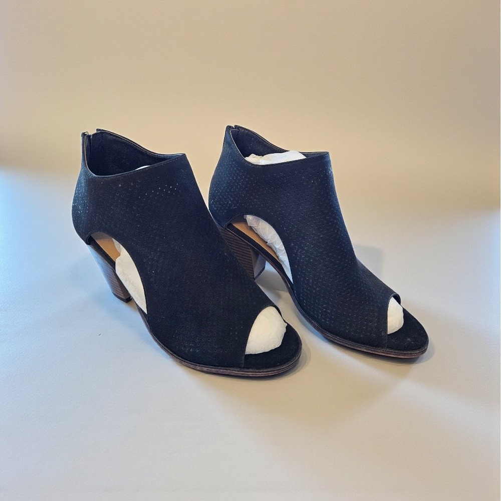 Mata Shoes Lazer-1 Black Perforated‎ Peep Toe Block Heel Booties Women's 8 NEW